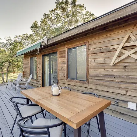 Cozy Central Point Bungalow On Working Winery! Exterior photo