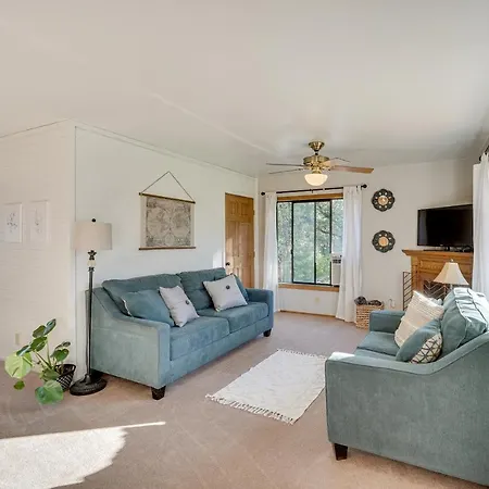 Cozy Central Point Bungalow On Working Winery! Exterior photo