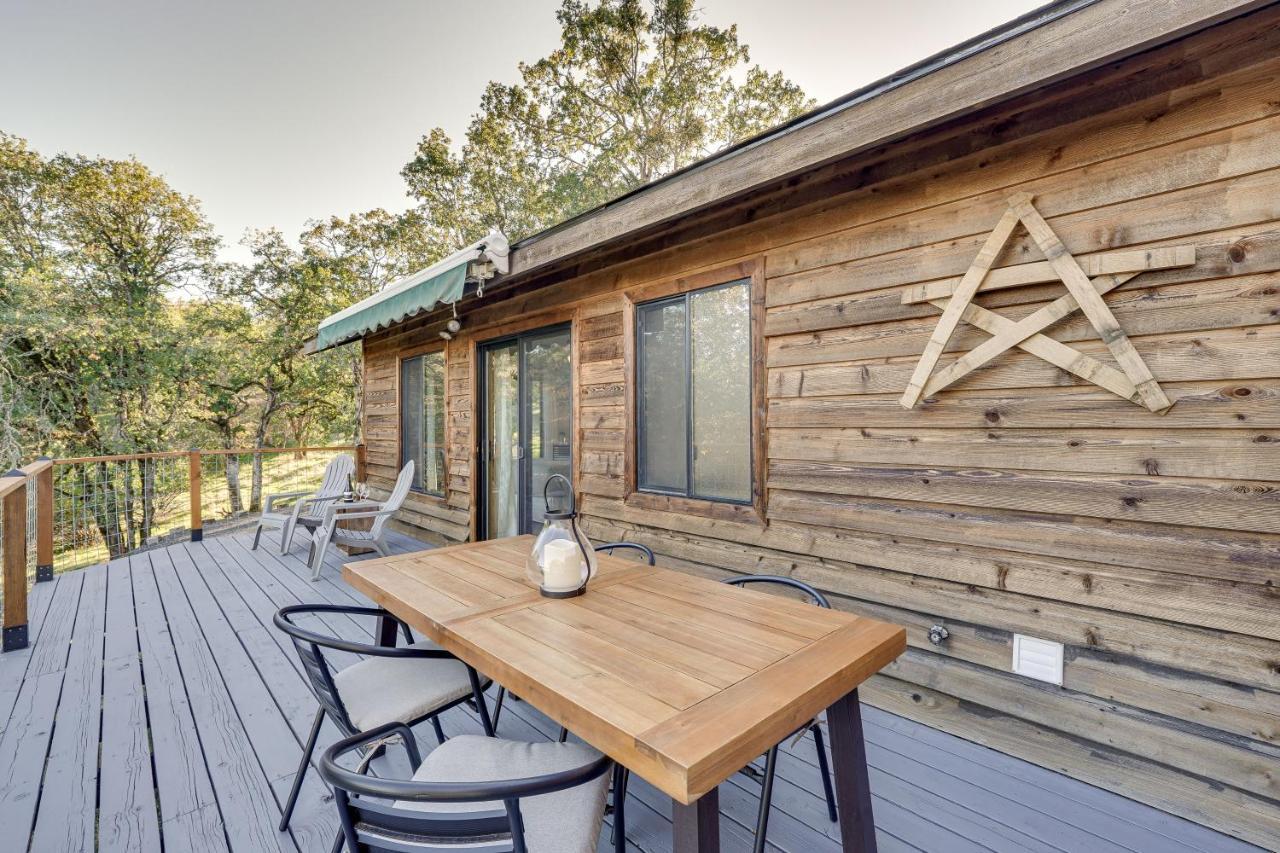 Cozy Point On Working Winery! *