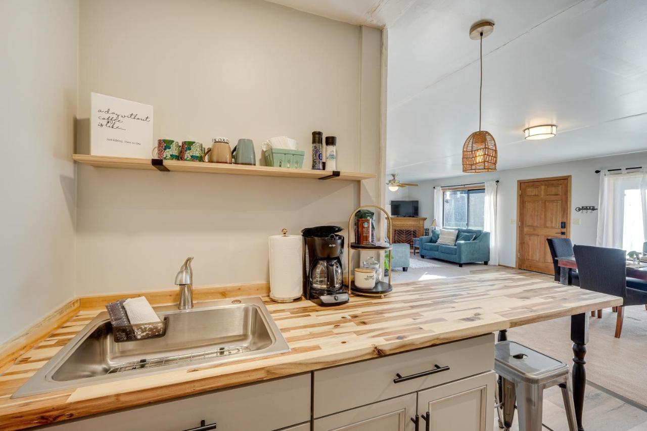 Holiday home Cozy Point On Working Winery!
